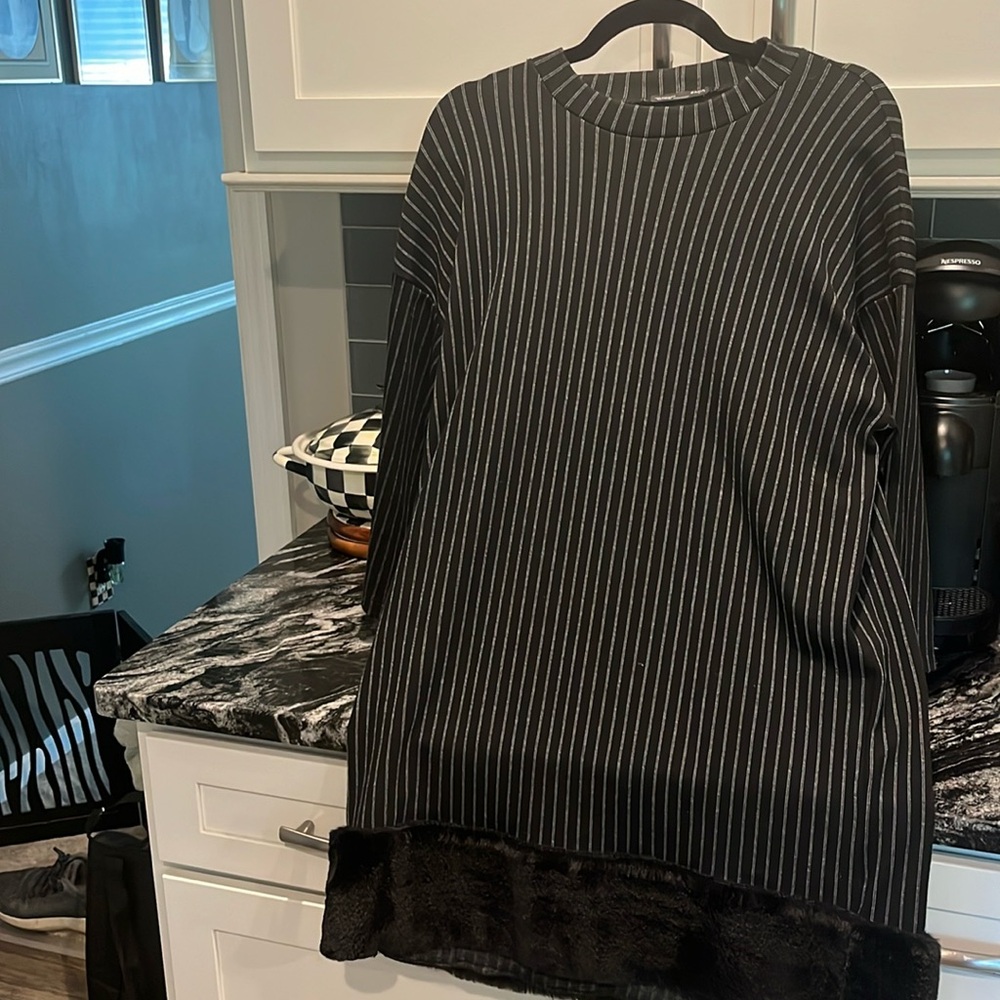 Tunic black with thin white stripes fake black trio on bottom long sleeves